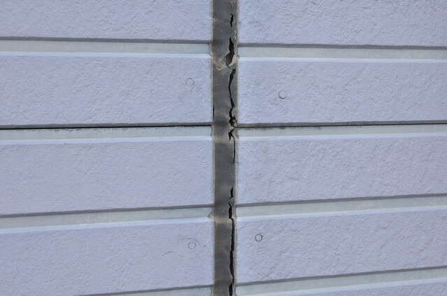 外壁塗装　シーリング　ブリード現象